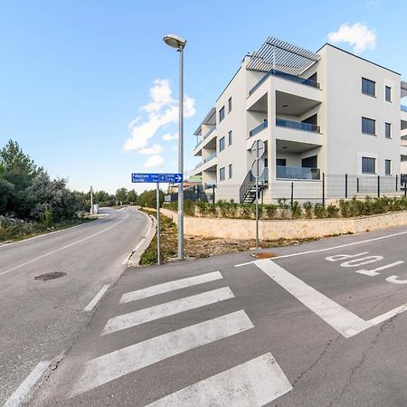 Апартаменты Apartman Ivana Шибеник Экстерьер фото