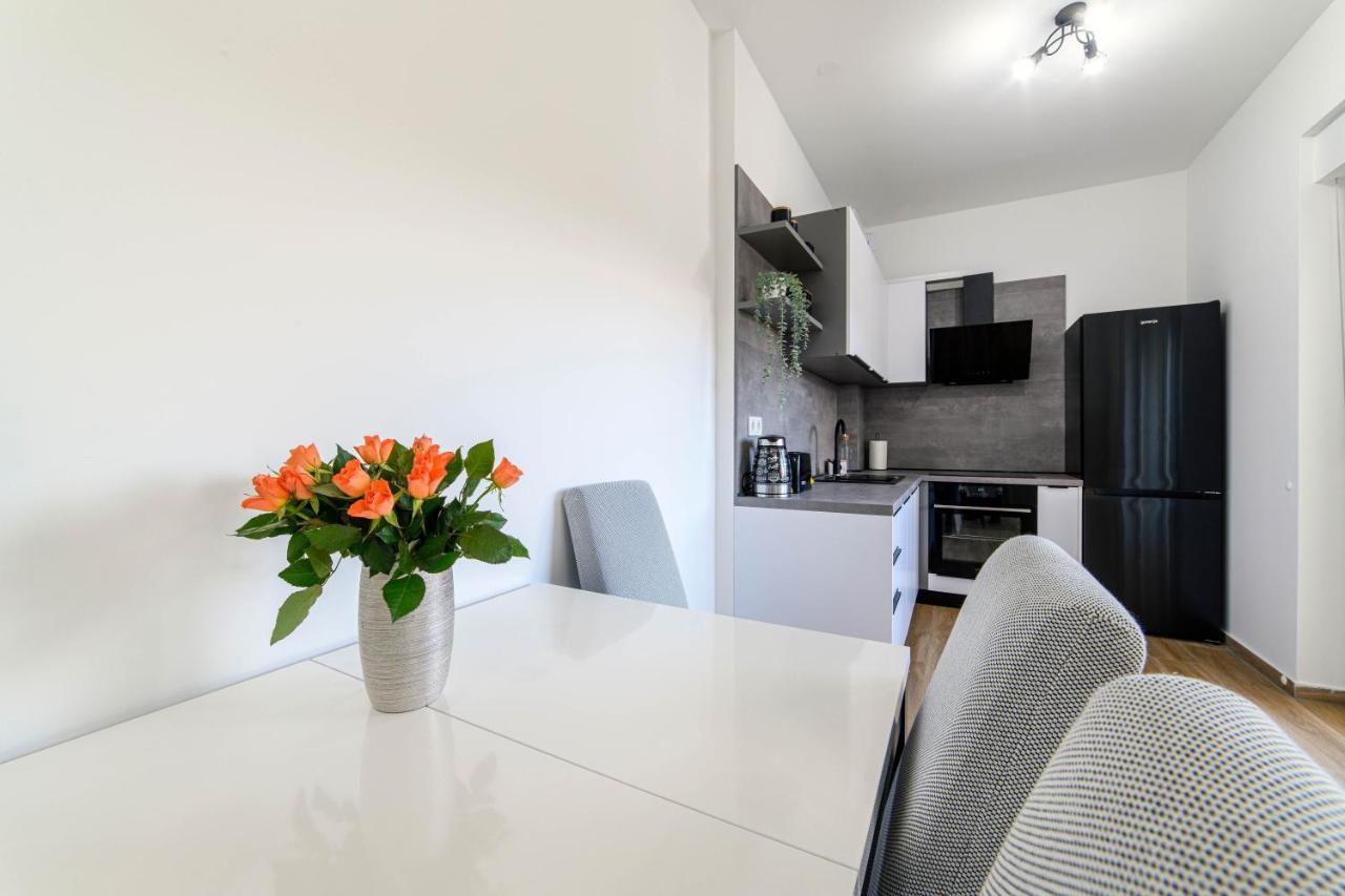 Апартаменты Apartman Ivana Шибеник Экстерьер фото