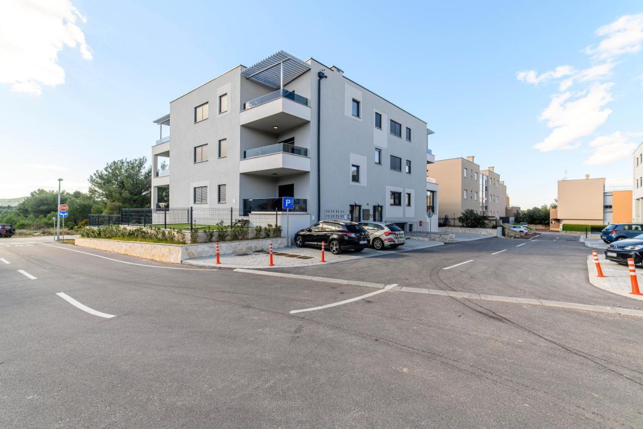 Апартаменты Apartman Ivana Шибеник Экстерьер фото
